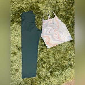 Old navy workout set (top size x-small, bottoms size small petite)